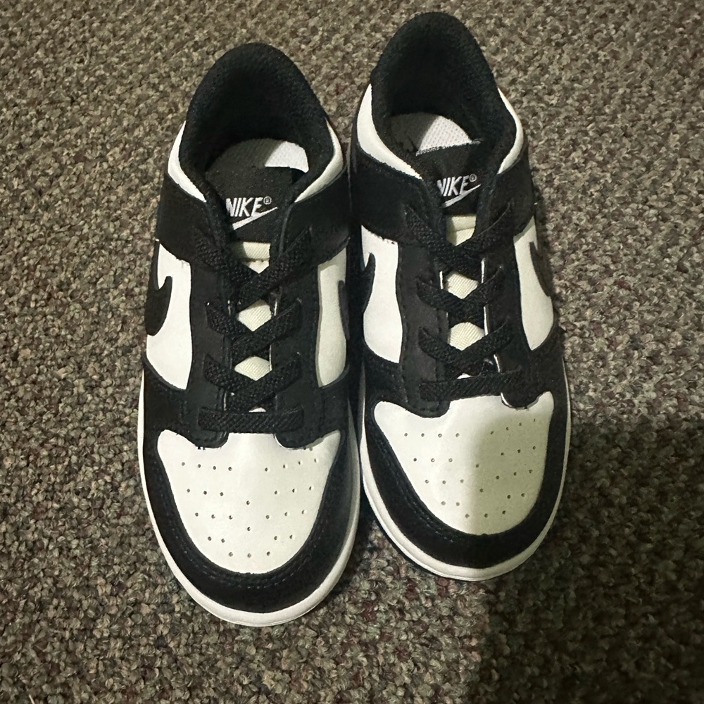 Nike Black and White Classic Sneakers